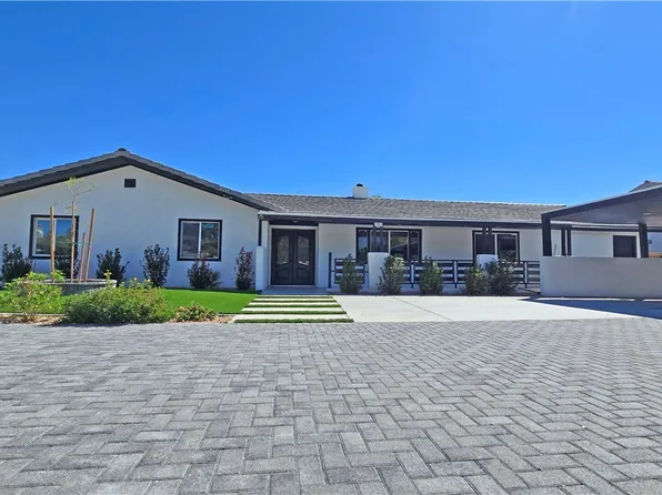 2870 Belcastro St, Las Vegas, NV 89117