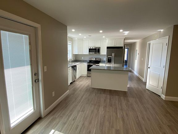 3rd image of 139 Palm St #202-304