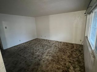 1973 18th St #15, Springfield, OR 97477