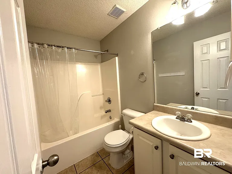 9964 Hollowbrook Ave — Photo 6