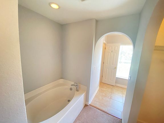 3rd image of 14138 Econ Woods Ln