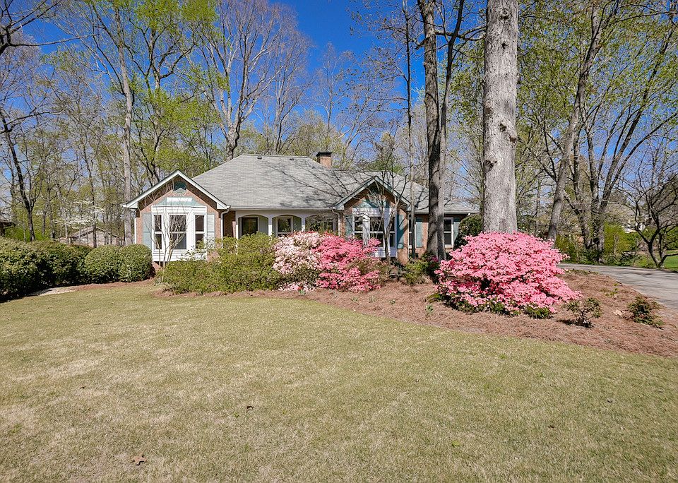 1st image of 260 Saddle Creek Ln