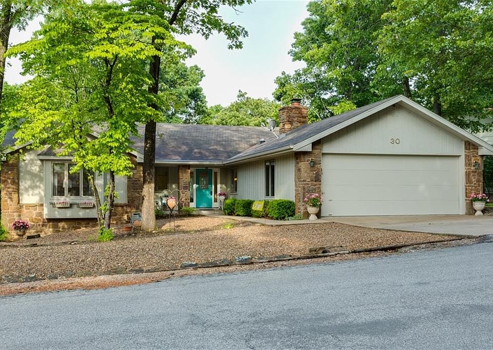1st image of 30 Knighton Dr