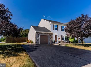 4 Romance Ln, Chambersburg, PA 17202