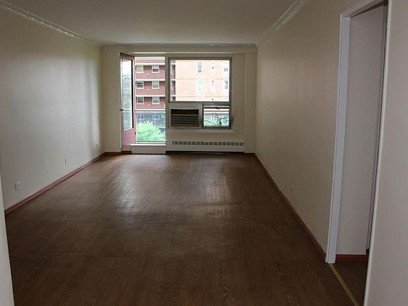 4th image of 9710 62nd Dr APT 3L