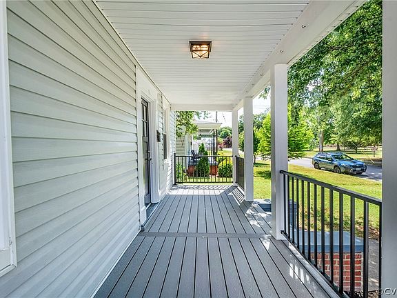 5th image of 306 Richmond Ave