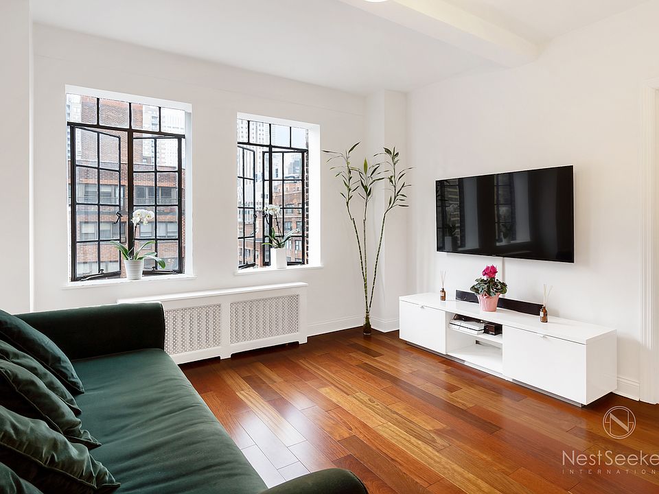 1st image of 5 Tudor City Pl APT 1319