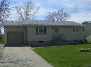 87 Custer Dr, Bismarck, ND 58504