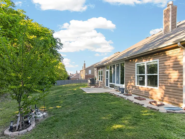7339 Autumn Crossing Way — Photo 43
