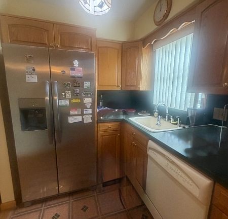 4th image of 72 Morrell Pl
