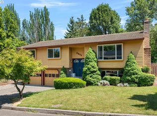 5832 SW 52nd Ave, Portland, OR 97221