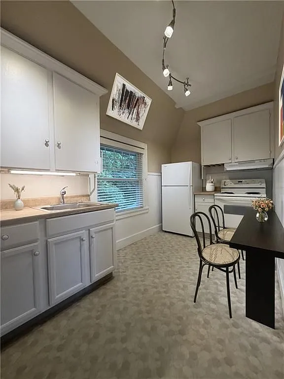 1 bed, 1.0 bath, 450 sqft, $1,450 — Photo 2