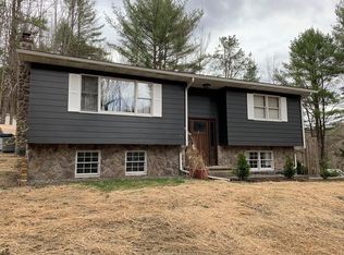 127 Owen Hollow Rd, Big Flats, NY 14814