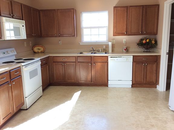 Large kitchen, natural light