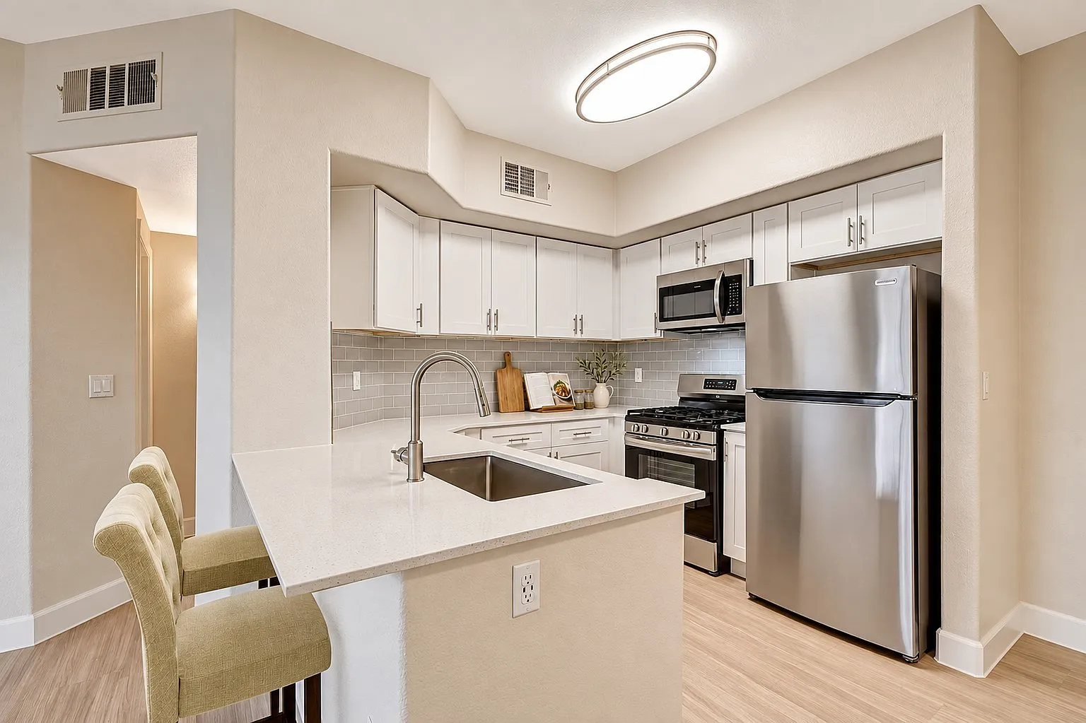 Canyon Villas Apartments — Photo 1