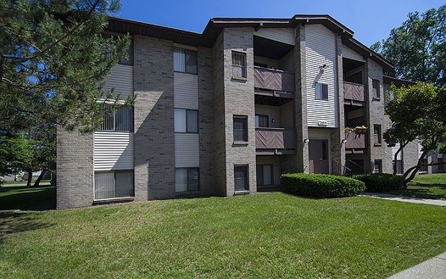 1st image of 7410 Drew Cir APT 5