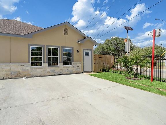 2nd image of 3833 McKinley St #B