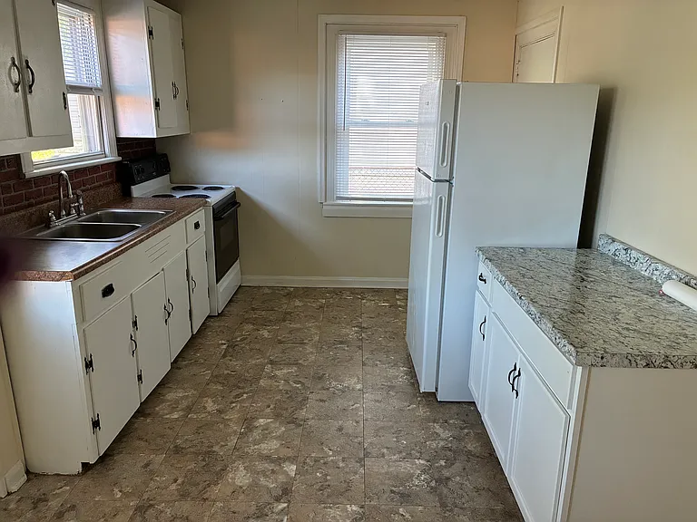14 Wortham St — Photo 9