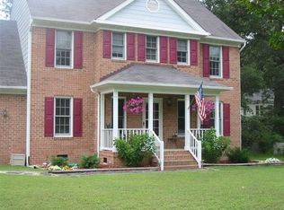 11006 Old Cheshire Ln, Chester, VA 23831