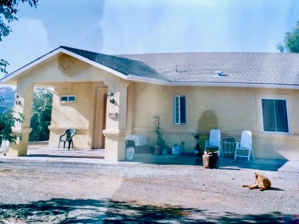 9974 Bridon Rd, El Cajon, CA 92021