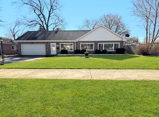 7837 W 97th Pl, Hickory Hills, IL