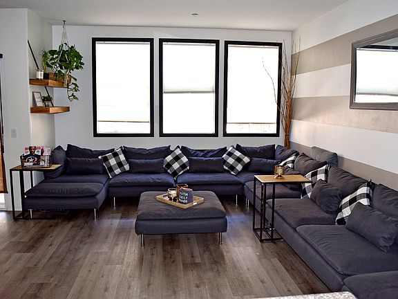 3rd image of 315 Riverpark Blvd Unit 201