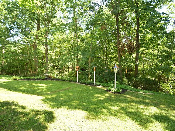 5th image of 6819 Fairwood Ct E