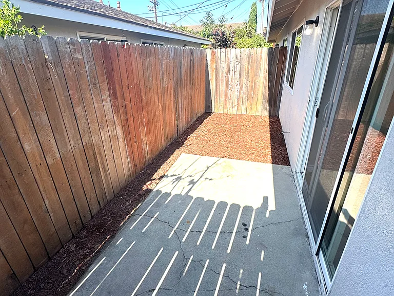 8231 Ellis Ave — Photo 21