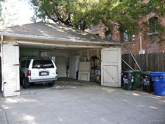 4th image of 1902 N Van Ness Ave