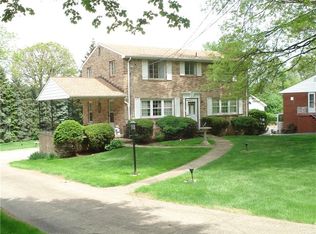 231 Springer Dr, Coraopolis, PA 15108