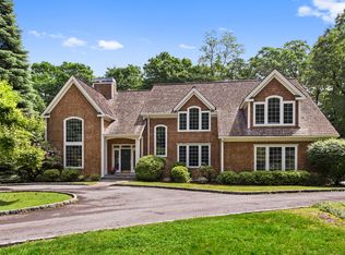 7 Colonel Sheldon Ln, Pound Ridge, NY 10576