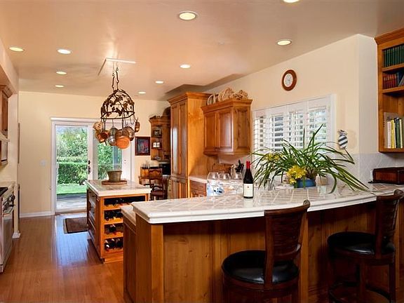 4th image of 2102 Summerland Heights Ln