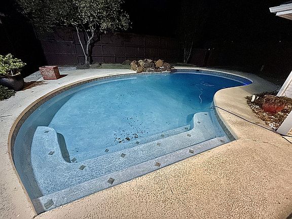 5th image of 3013 Creekbend Dr