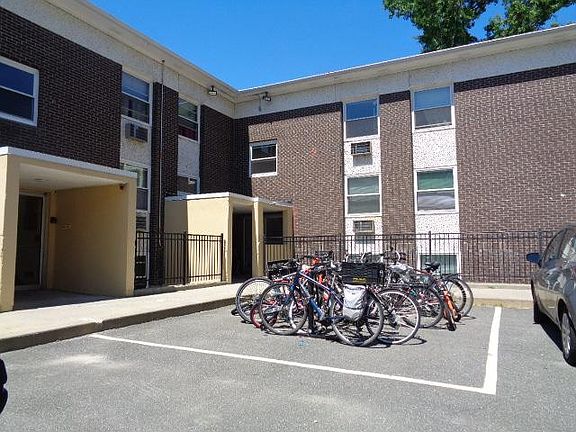 2nd image of 67 West St APT 10