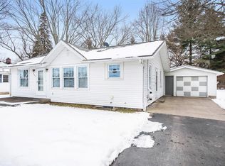 507 W Main St, Stockbridge, MI 49285