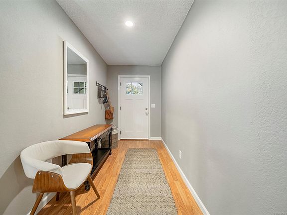 3rd image of 2505 E Dallas St
