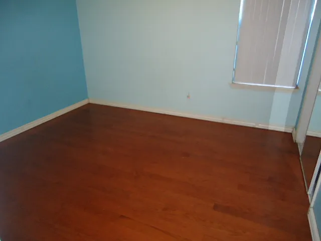 2403 Hemlock Dr — Photo 12