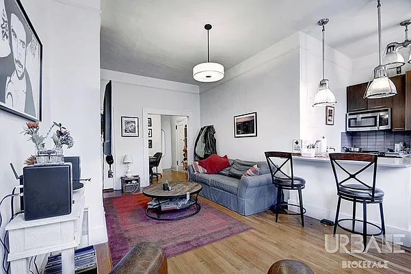 Rented by Urbane Brokerage | media 24