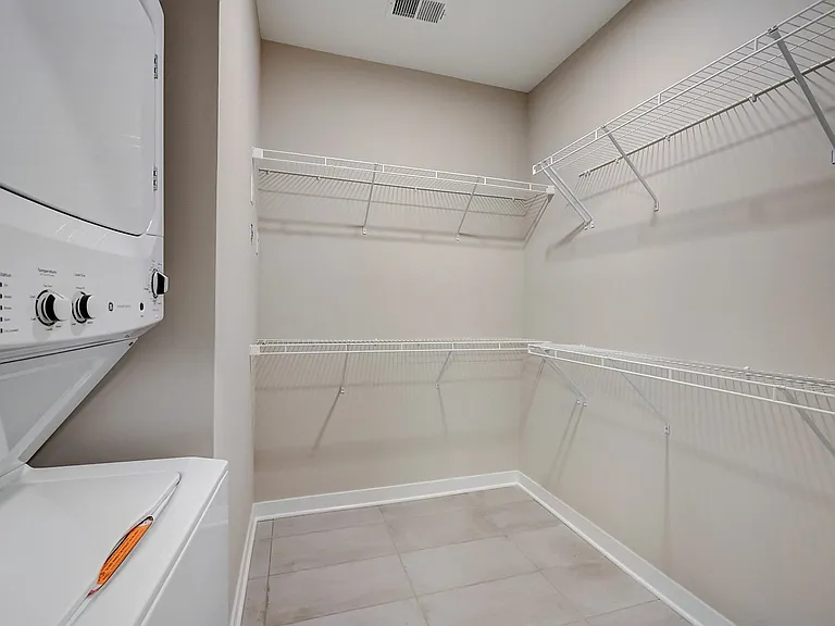 Midpoint Studio Model Closet, Washer/Dryer