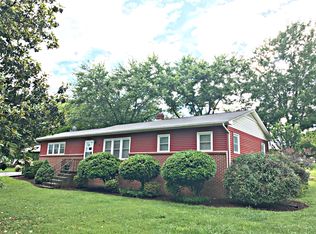 2807 21st St NE, Hickory, NC 28601