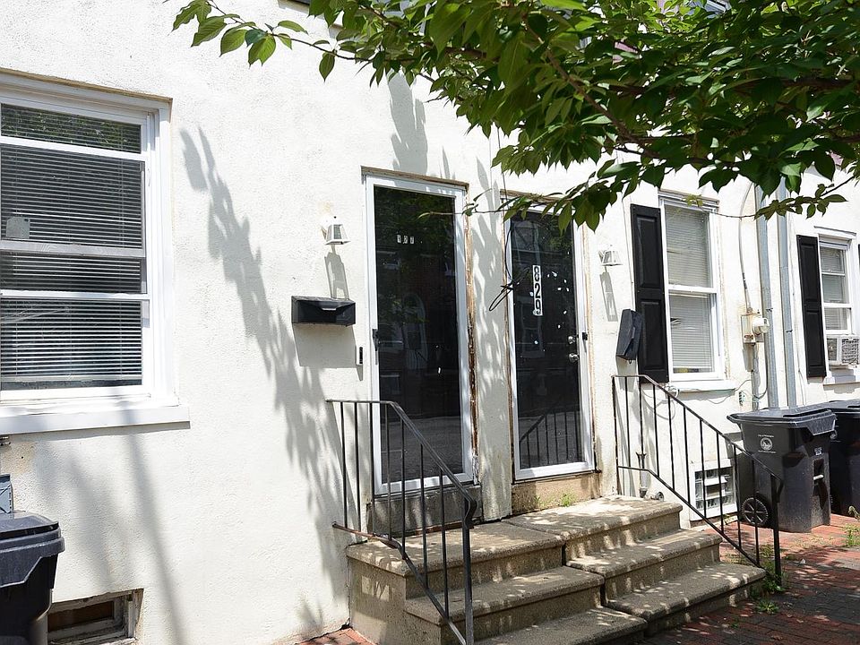 1st image of 827 N Madison St