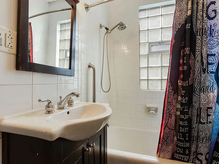 2525 York St #1 — Photo 4