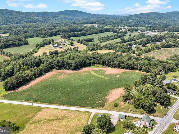3rd image of 990 Butter Rd