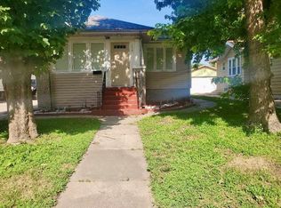 238 S Oak St, Grand Island, NE 68801