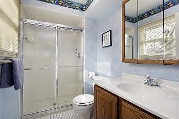 4th image of 2770 Kingston Dr