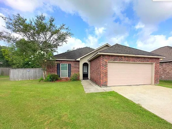 6762 Silver Springs Dr, Greenwell Springs, LA 70739