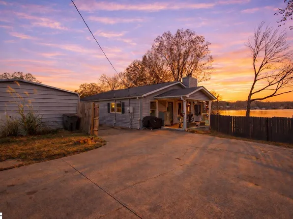 186 Relax St, Waterloo, SC 29384