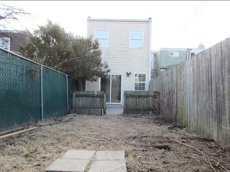 4628 Melrose St — Photo 21