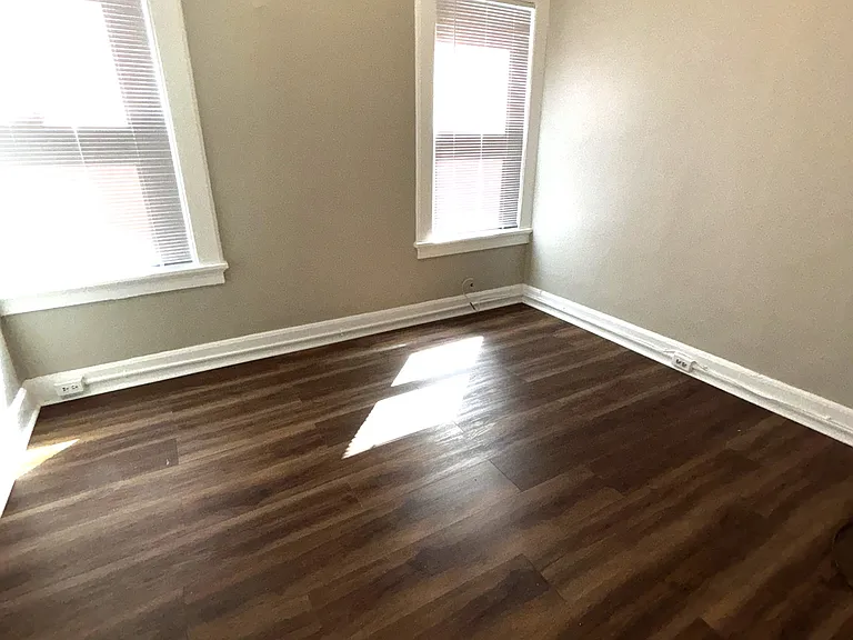 203-205 Lawrence Pl #2 — Photo 7
