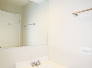 5908 N Kenmore Ave #306, Chicago, IL 60660